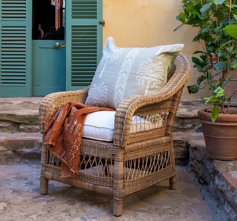 Classic Open Weave 1 Seater